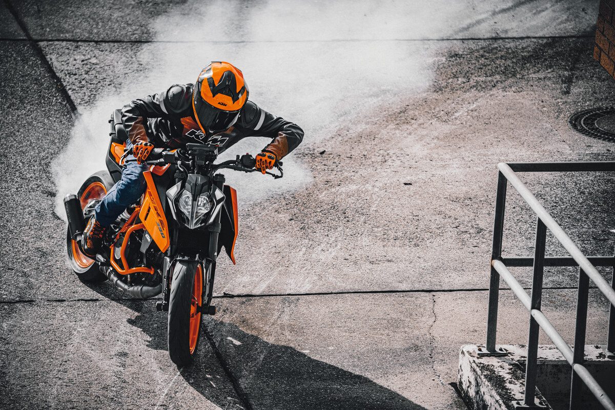 KTM 390 Duke — Brakes