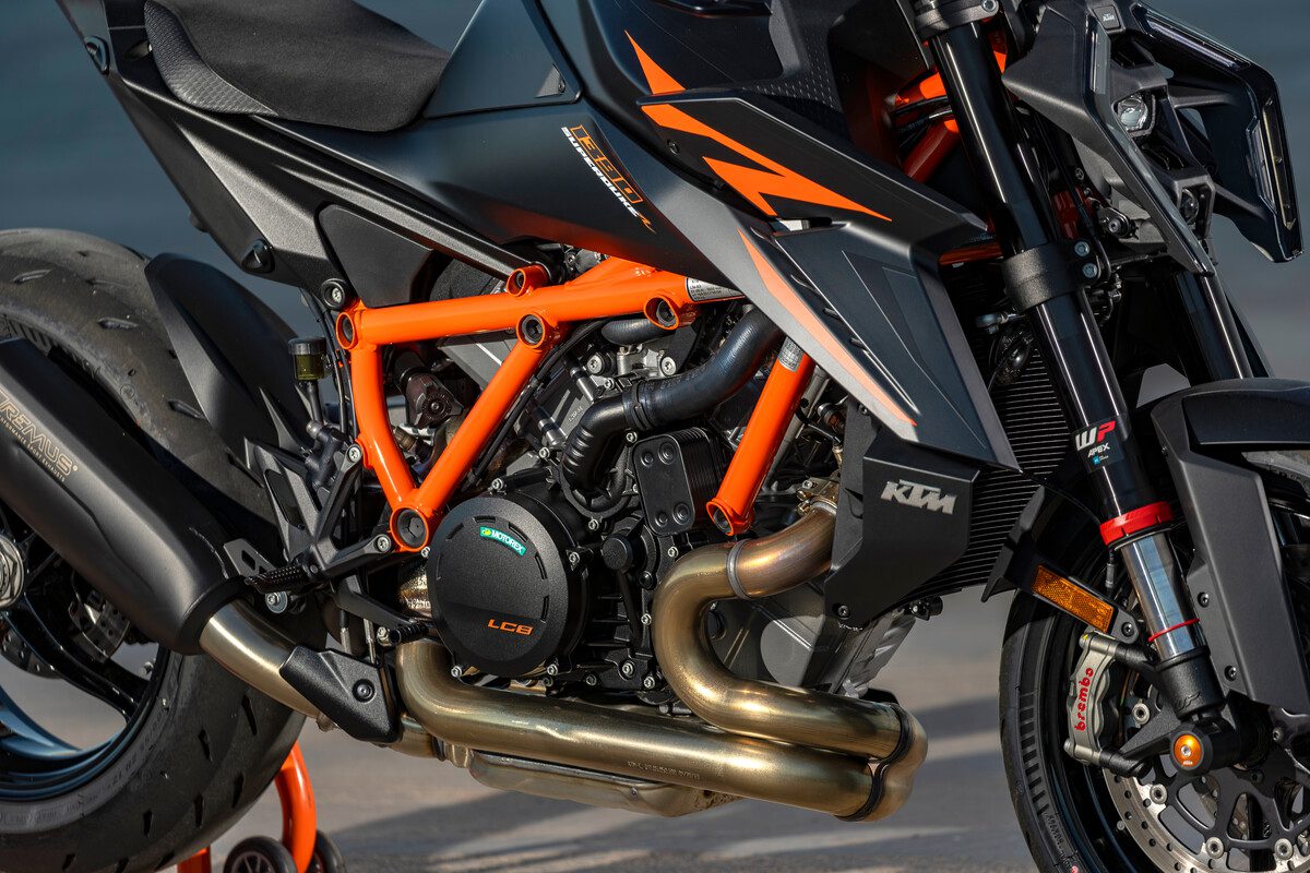 KTM 1390 Super Duke R — Chassis