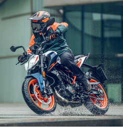 KTM Duke 160 — Front Left