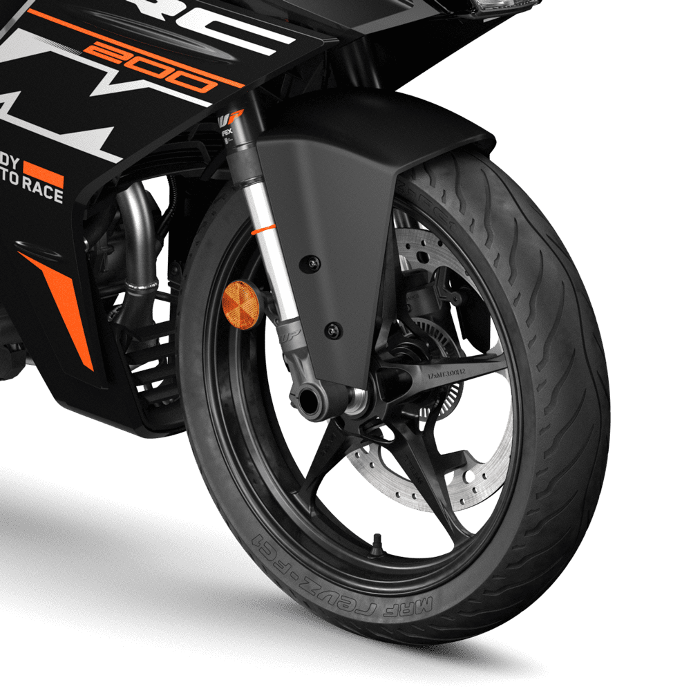 KTM RC 200 — Highway